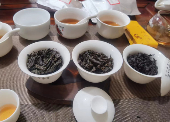 Oorsprong Wuyi Mountain Zwarte thee Op een koele en droge plaats bewaard