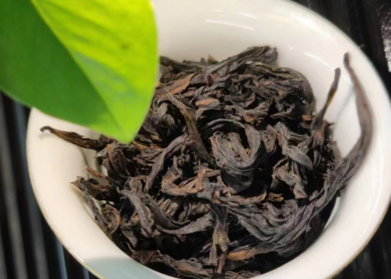 Shan xiaochong zwarte thee 80g ingeblikte cadeau doos thee Wuyi shan xiaochong Lianyun thee fabriek groothandel