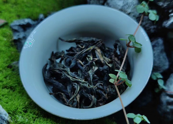 Jin Junmei 80g ingeblikte cadeau doos thee wuyi berg bloem klein zaad lianyun thee fabriek groothandel