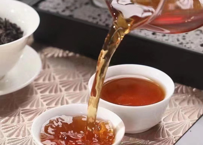 Shan xiaochong zwarte thee 80g ingeblikte cadeau doos thee Wuyi shan xiaochong Lianyun thee fabriek groothandel